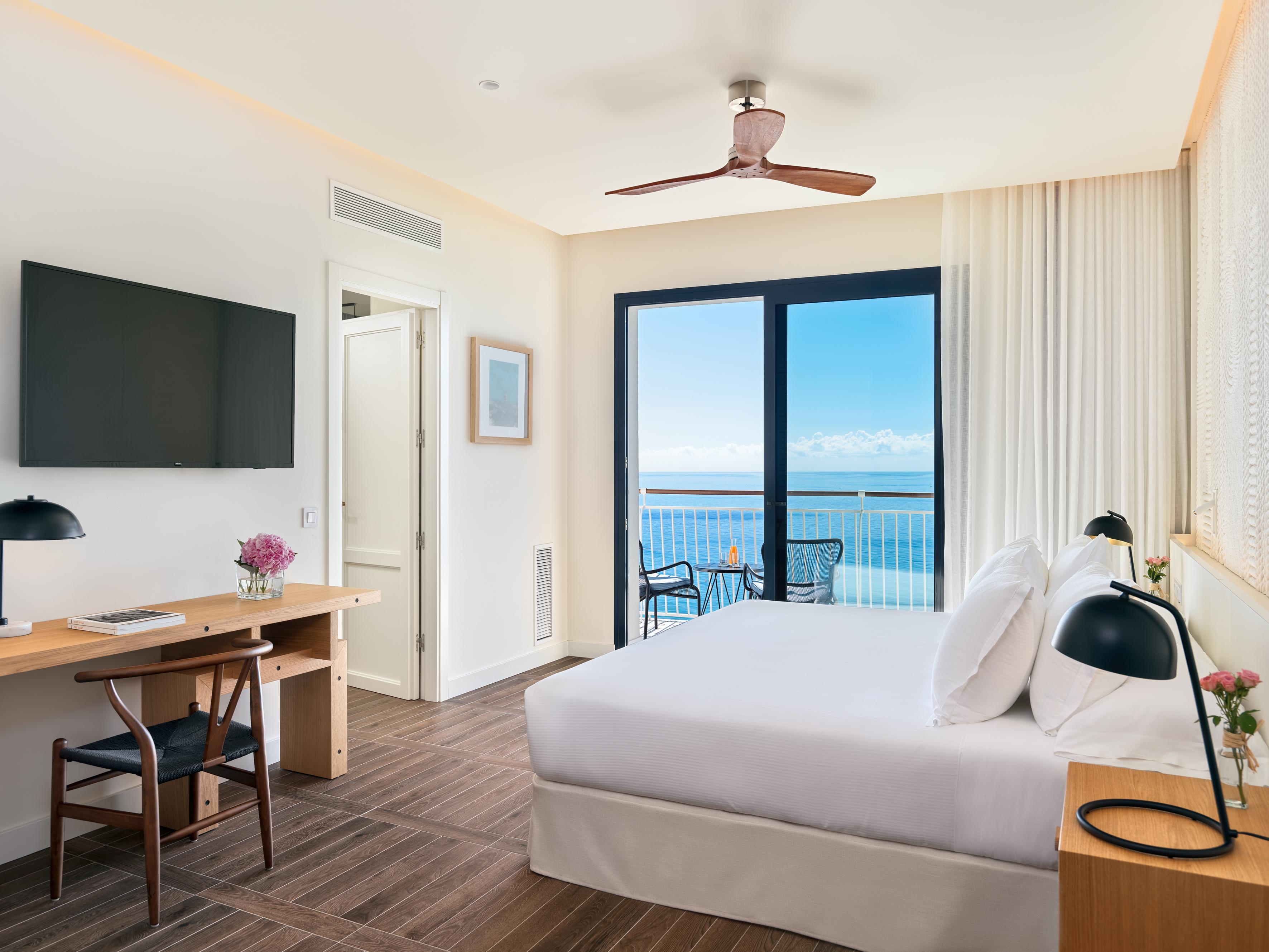 H10 Imperial Tarraco 4 Sup Hotel 4*